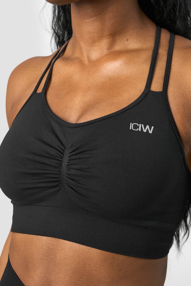 define seamless scrunch sports bra black