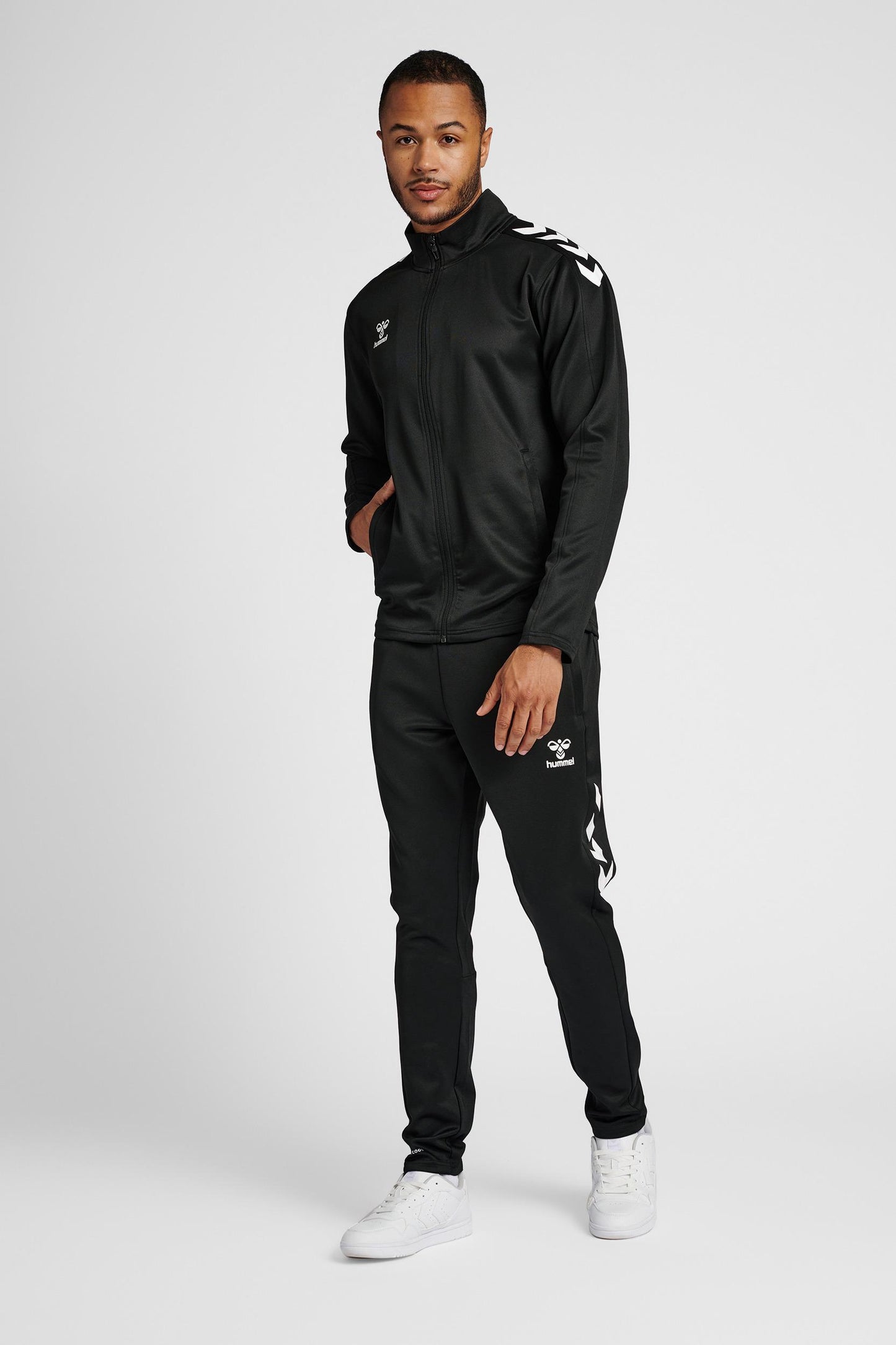 HUMMEL - Hmlcore Xk Poly Zip Sweat - Black/black