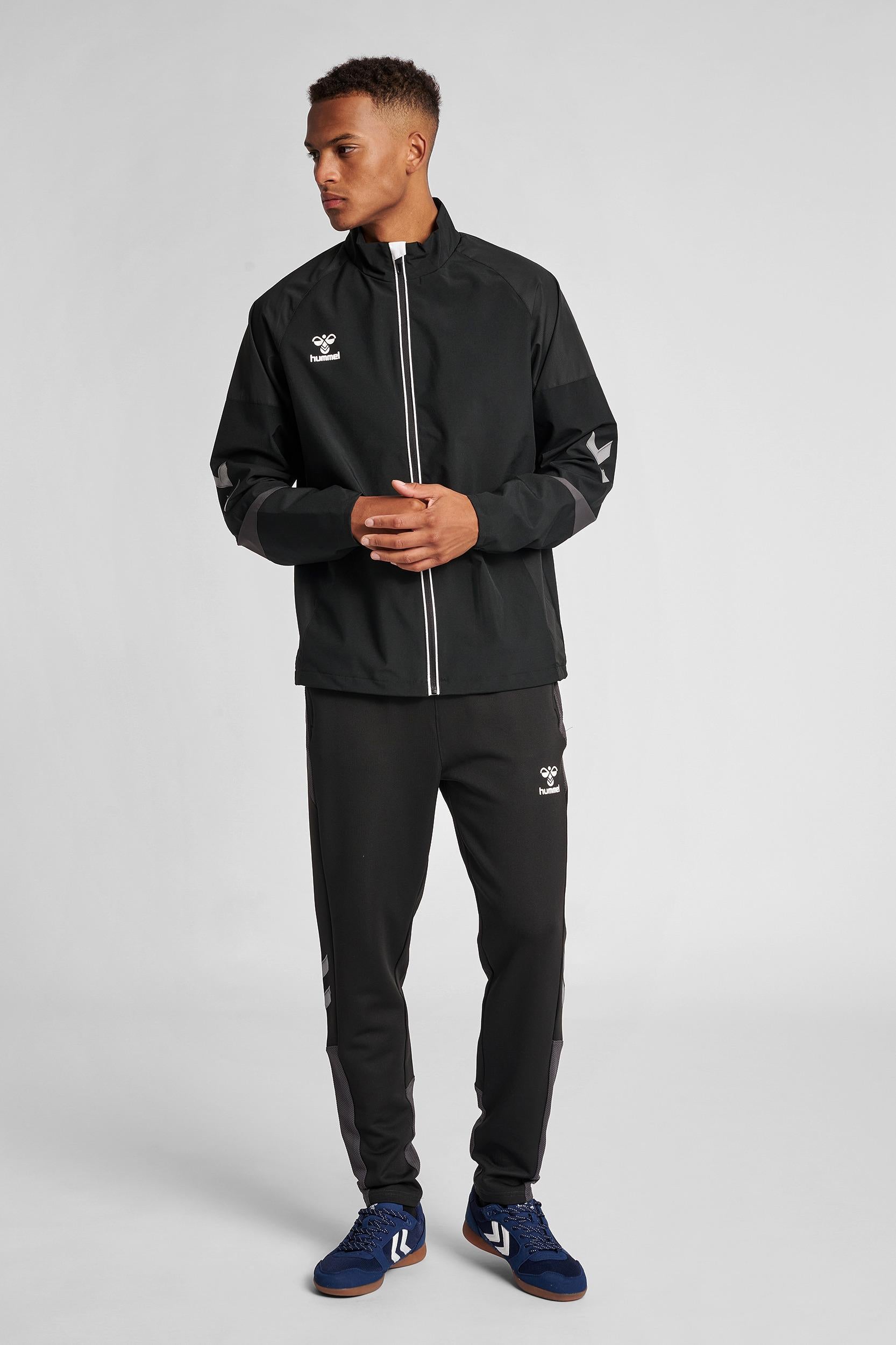 HUMMEL - Hmllead Training Jacket - Black