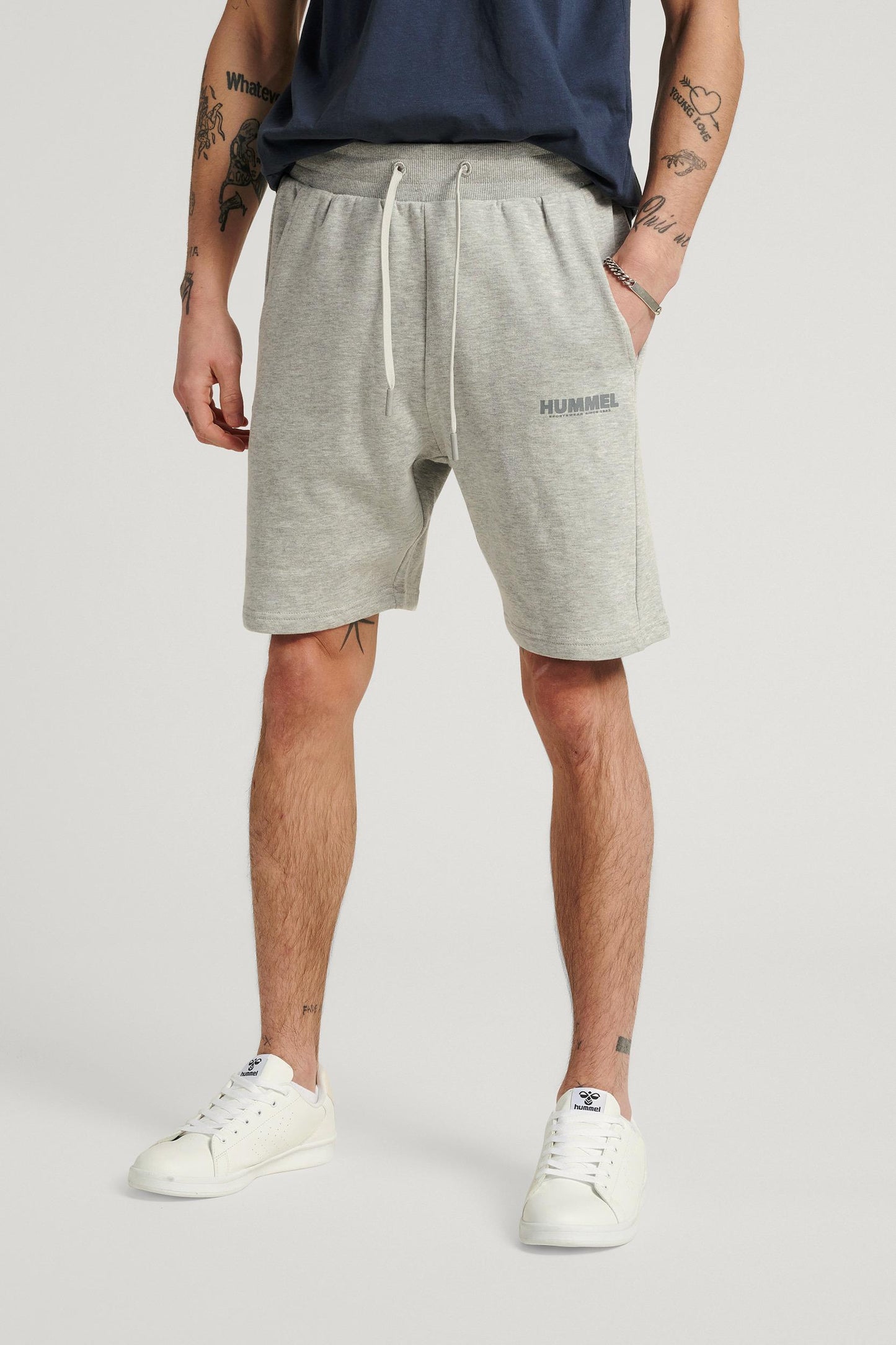 HUMMEL - Hmllegacy Shorts - Grey Melange