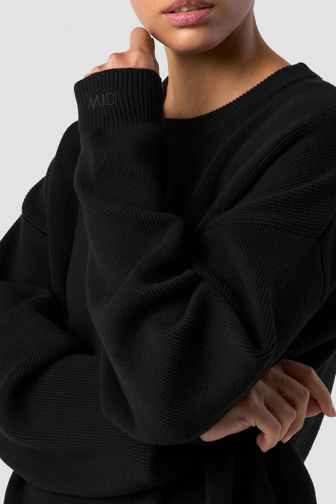 soft knit crewneck black