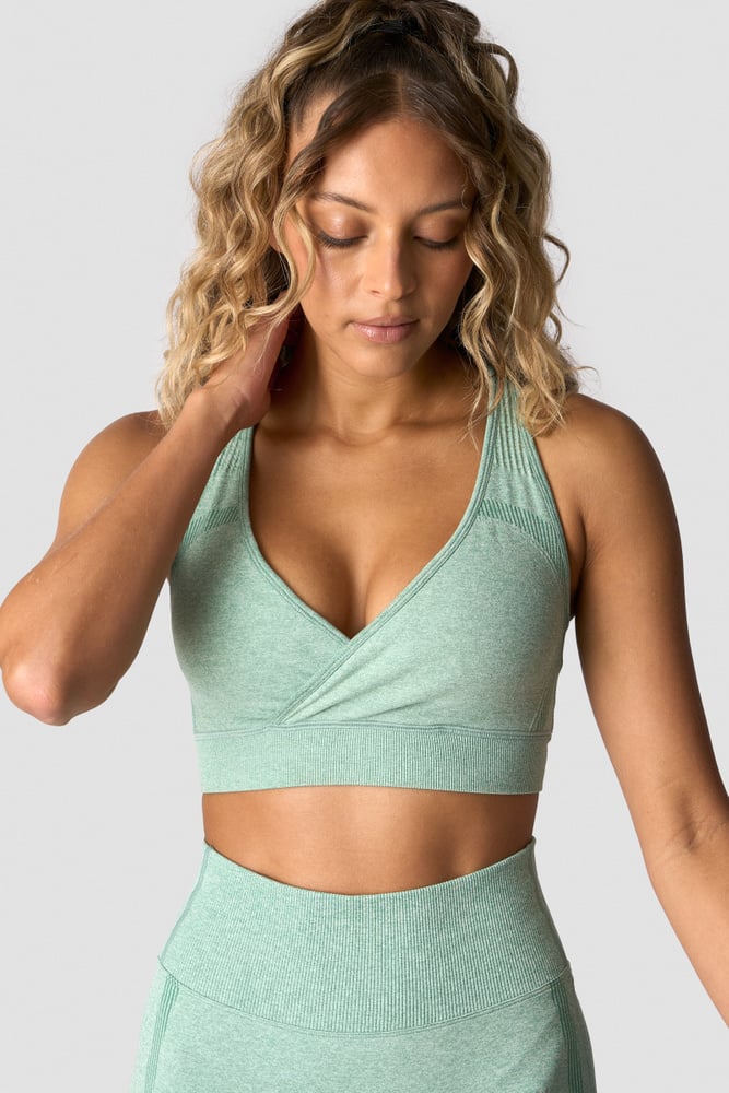 soft seamless adjustable sports bra light green melange